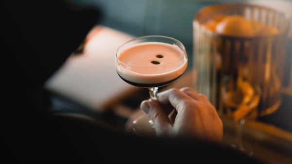 Supermodel-Cocktail aus den 80ern feiert Comeback: Dein Rezept für den perfekten Espresso Martini