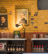 bilder-an-wand-innenraum