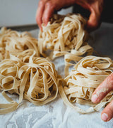 pasta-auf-tisch